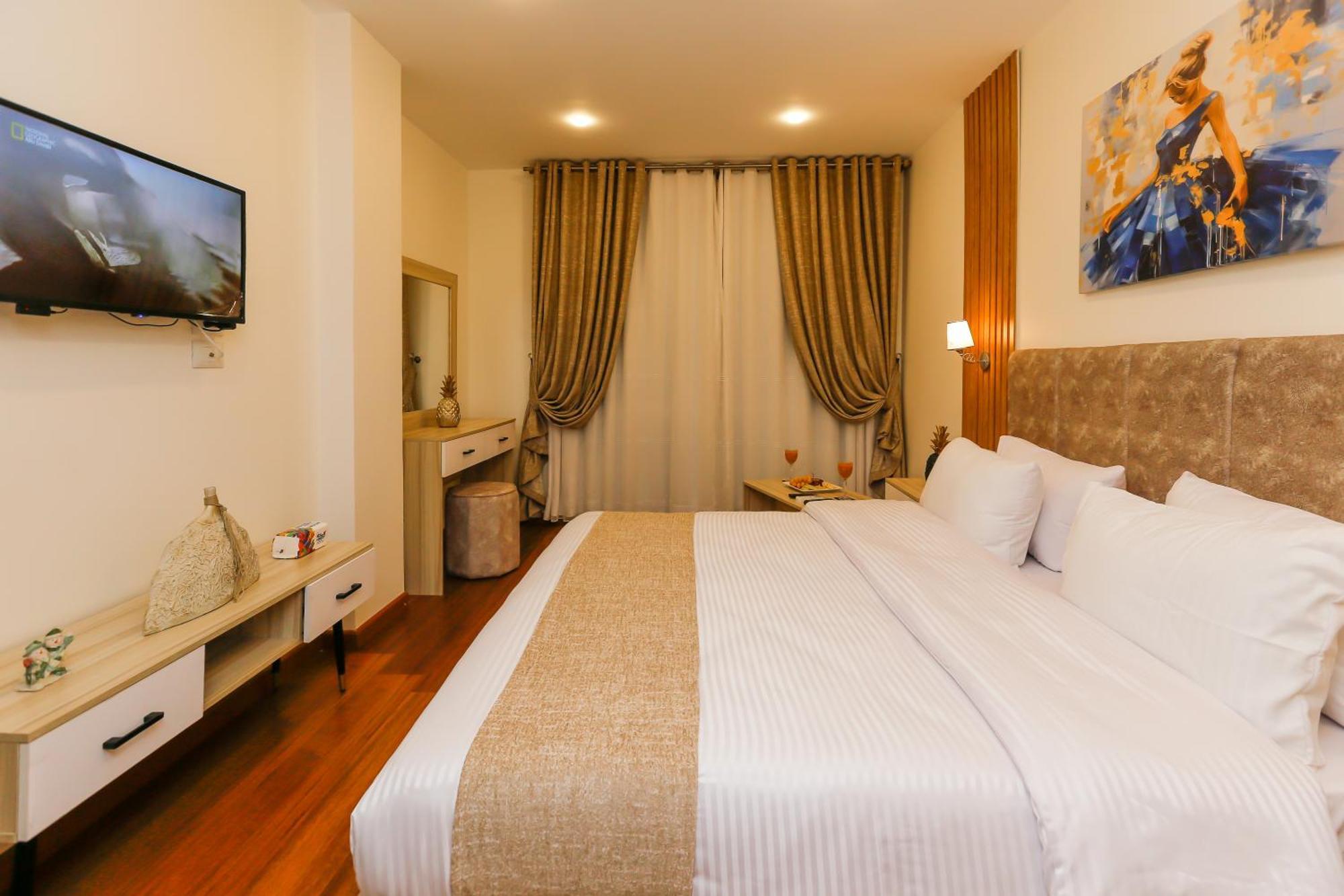 Pyramid Edge Hotel Kafret el-Gabal Eksteriør billede