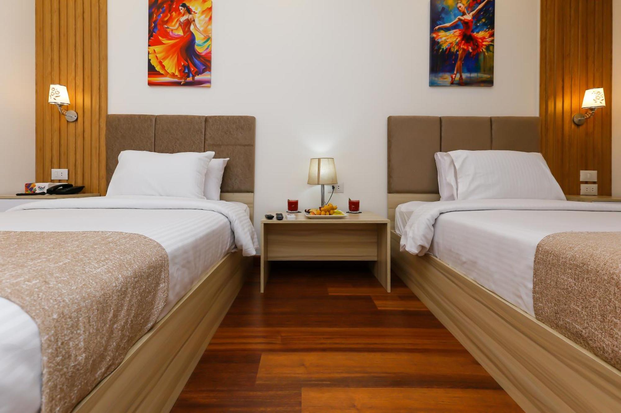 Pyramid Edge Hotel Kafret el-Gabal Eksteriør billede