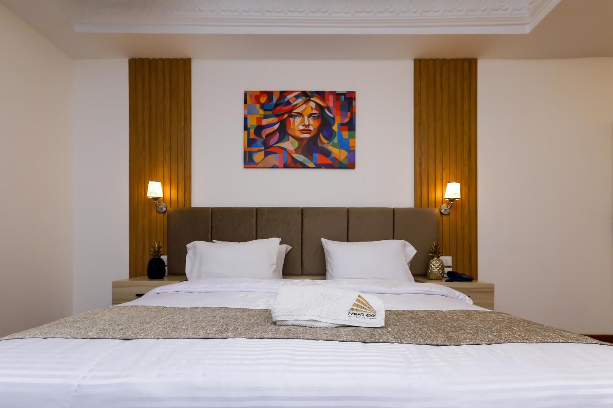 Pyramid Edge Hotel Kafret el-Gabal Eksteriør billede