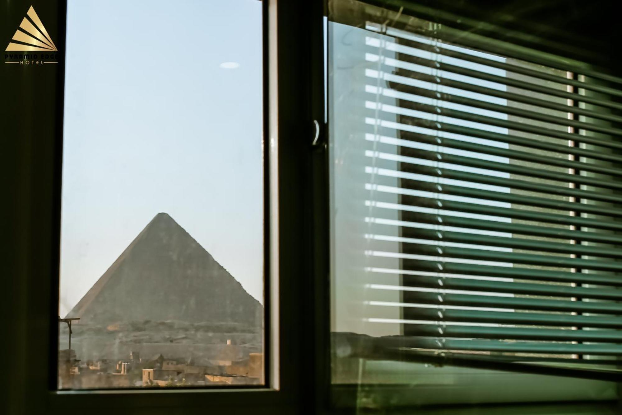Pyramid Edge Hotel Kafret el-Gabal Eksteriør billede