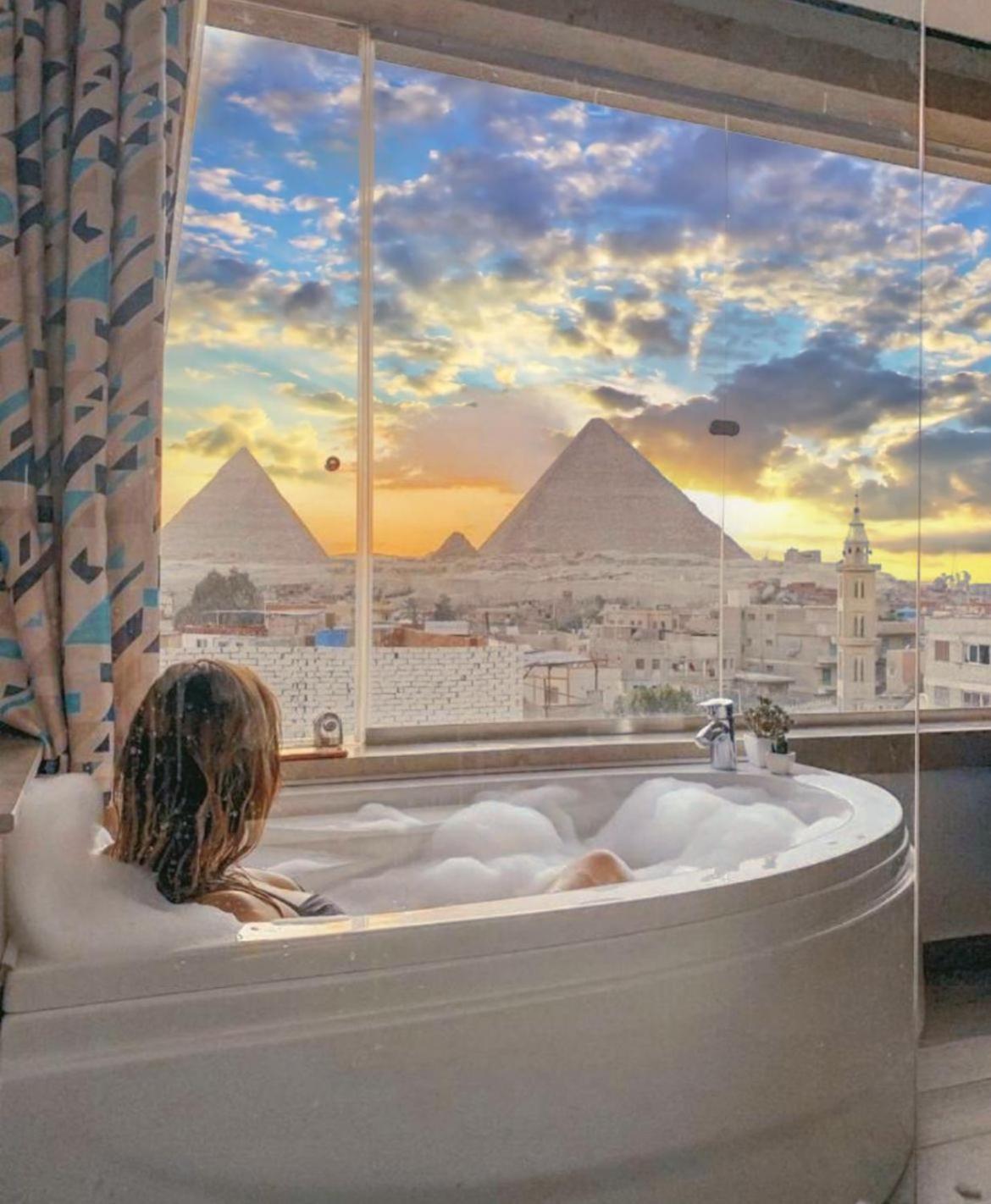 Pyramid Edge Hotel Kafret el-Gabal Eksteriør billede