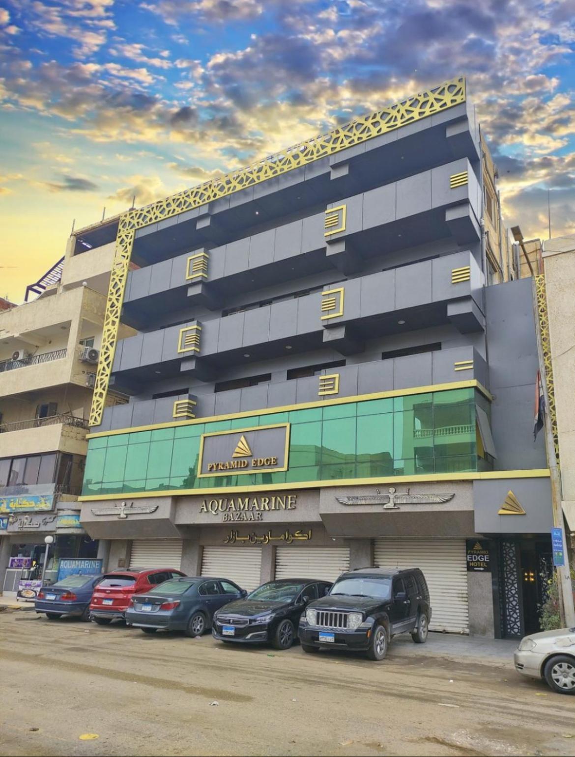 Pyramid Edge Hotel Kafret el-Gabal Eksteriør billede