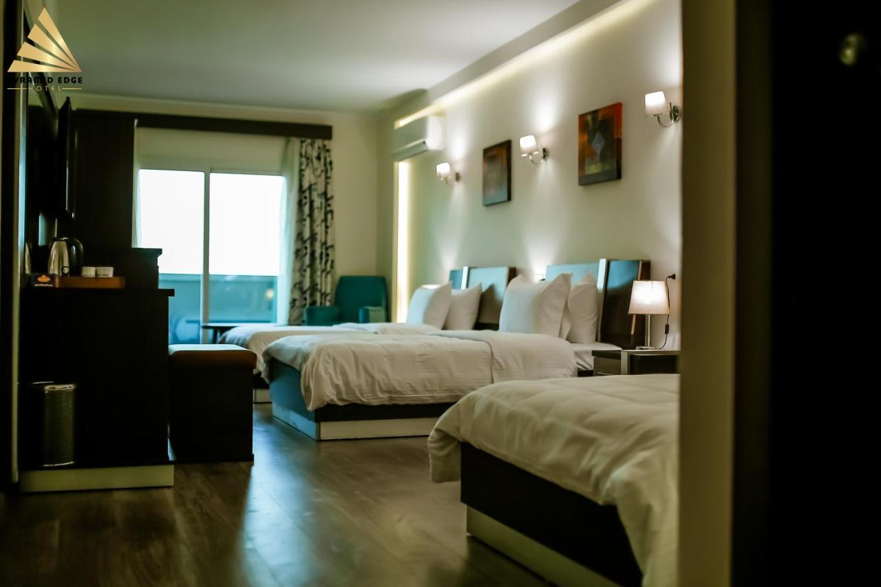 Pyramid Edge Hotel Kafret el-Gabal Eksteriør billede