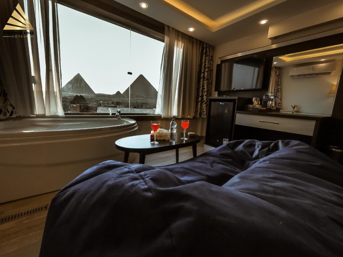 Pyramid Edge Hotel Kafret el-Gabal Eksteriør billede