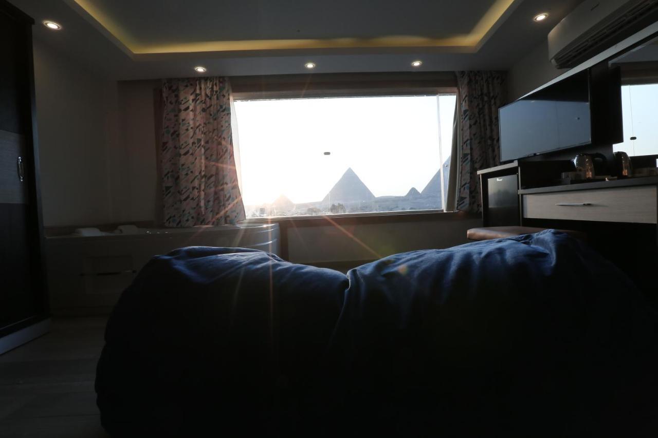 Pyramid Edge Hotel Kafret el-Gabal Eksteriør billede